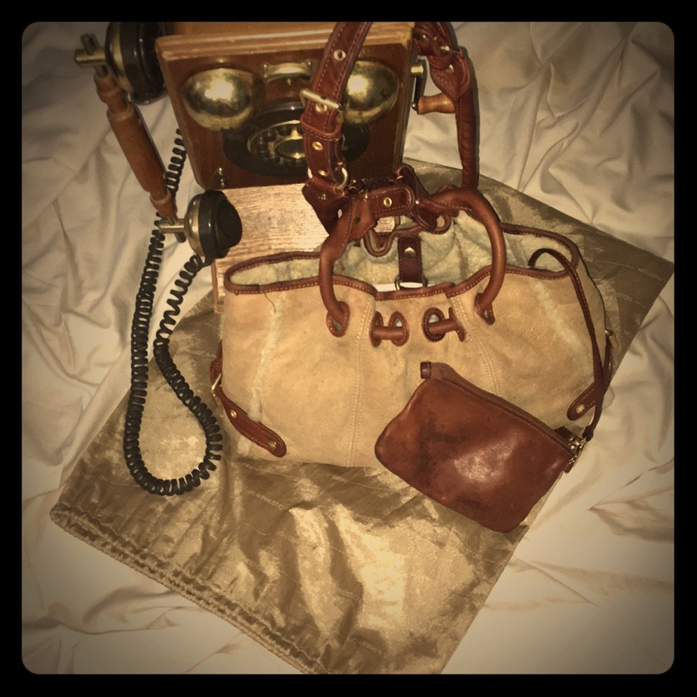 👜 SALE***Authentic UGG Handbag 👜